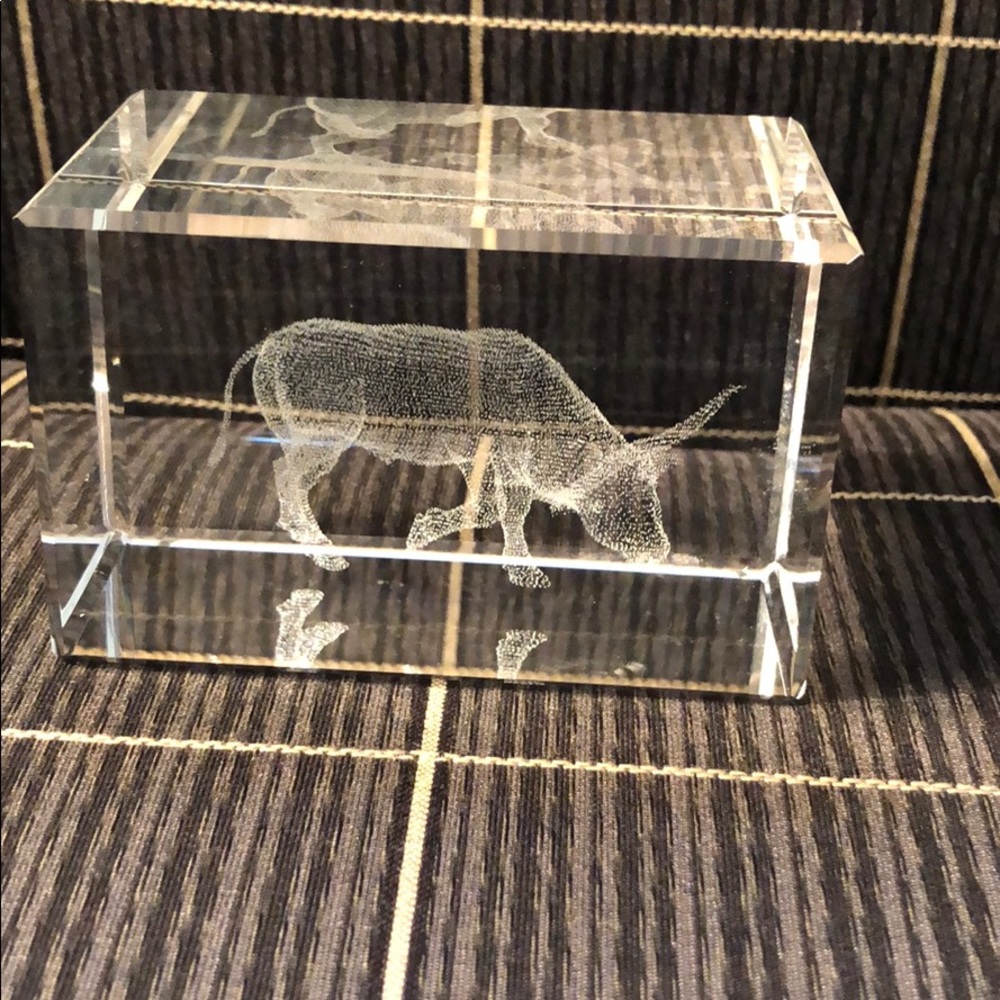 3 D crystal cube laser bull New no tag
